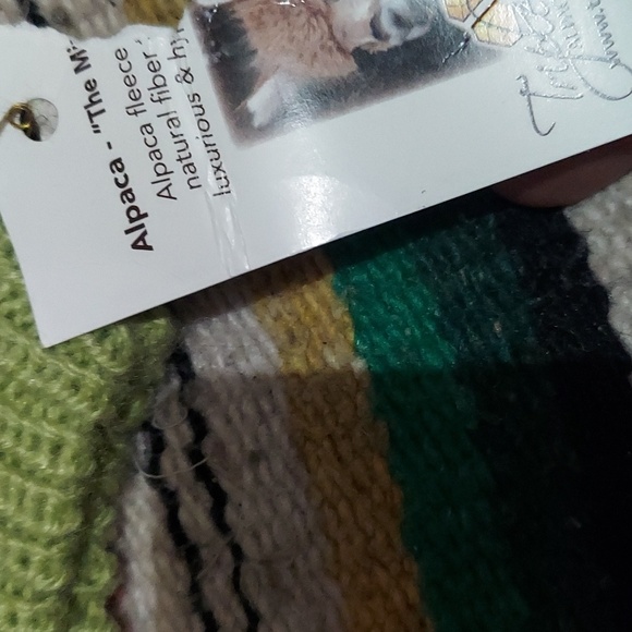 Nwt! Adorable Made In Peru. Alpaca Wool Colorful Beret - Picture 3 of 4